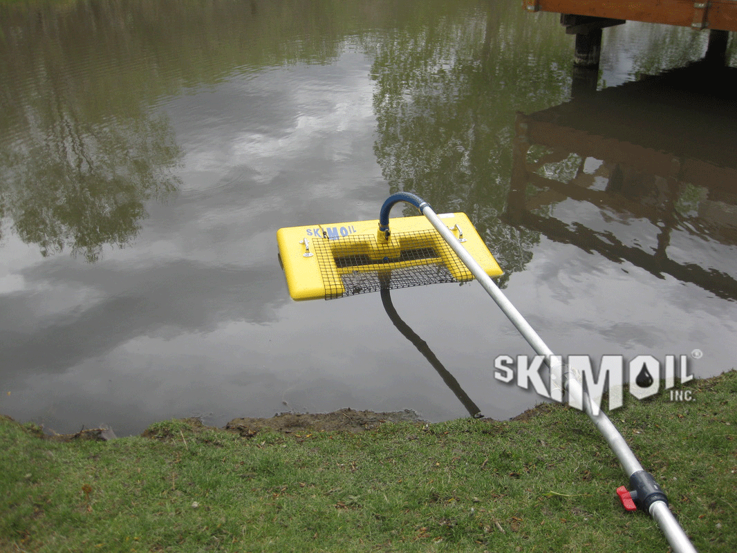 Duckweed Removal, Floating Weir Skimmer