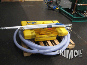 Floating Oil Skimmer and control wand